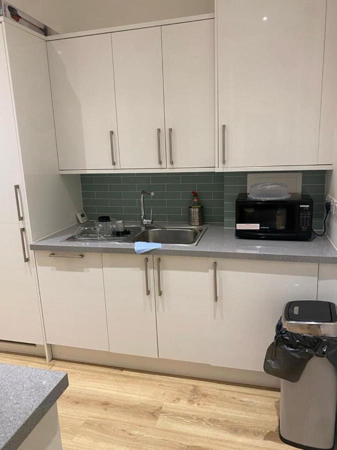 Stunning 1-bed -sleeps 2 & Links Apartment *