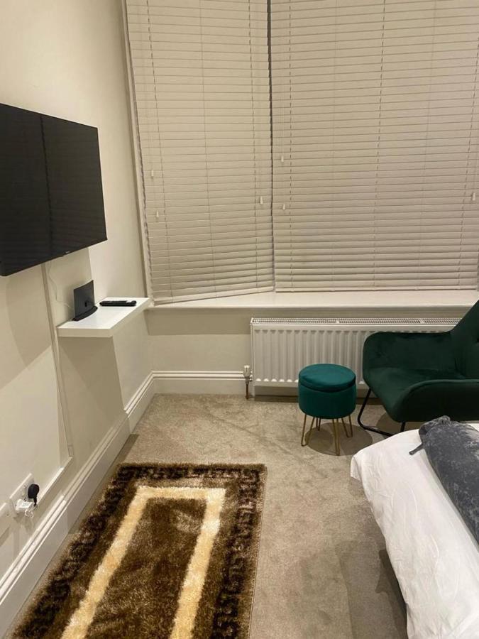 Apartment Stunning 1-bed -sleeps 2 & Links *